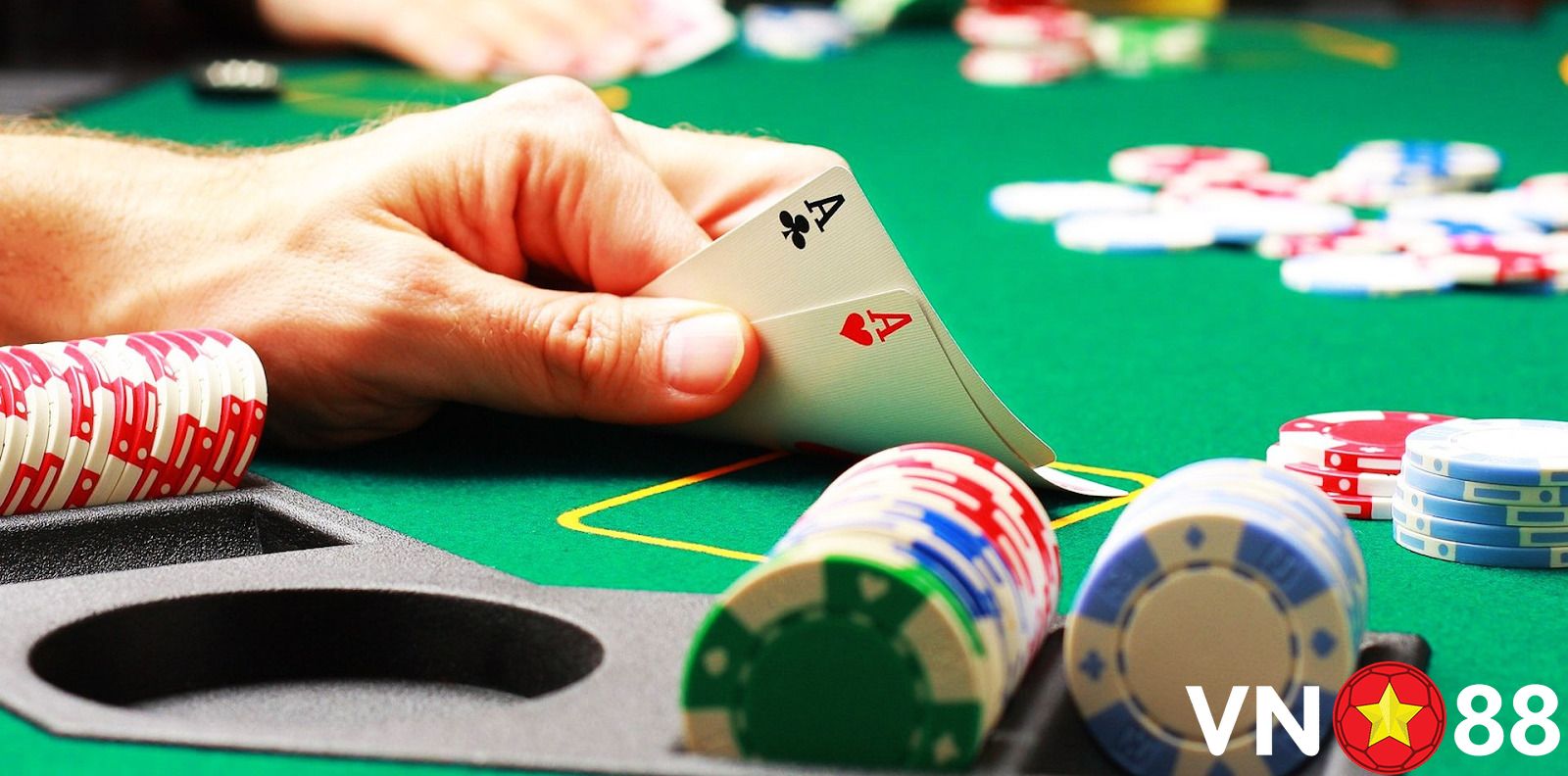 Cách chơi Poker Texas qua cách so bài rất quan trọng